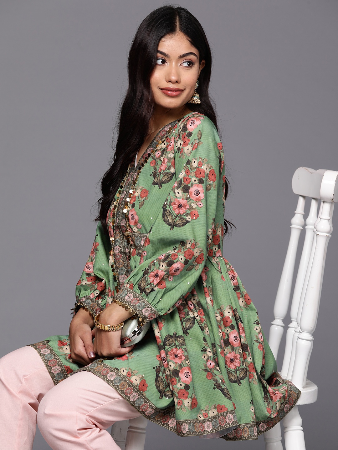 

Ahalyaa Floral Printed Tunic, Green