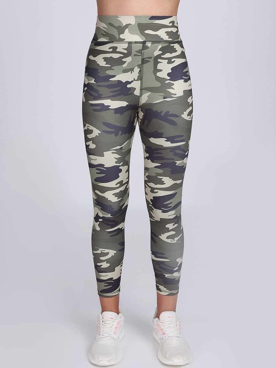 

Apraa & Parma Women Camouflage Printed Cropped Training Tights, Grey
