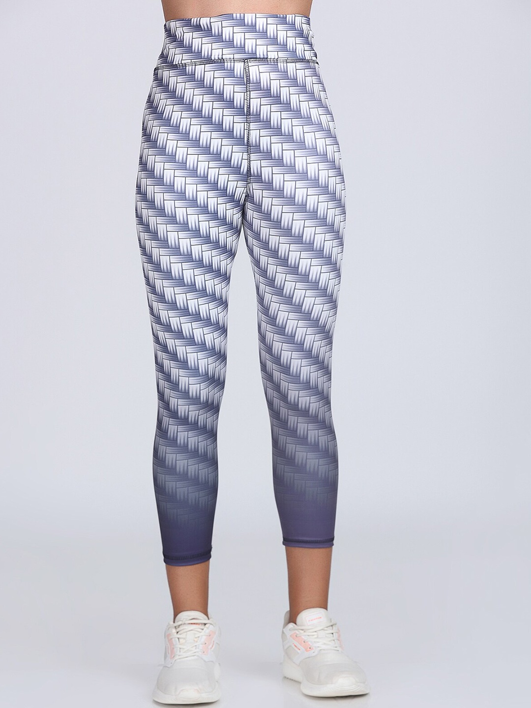 

Apraa & Parma Women Geometric Printed Cropped Training Tights, Blue