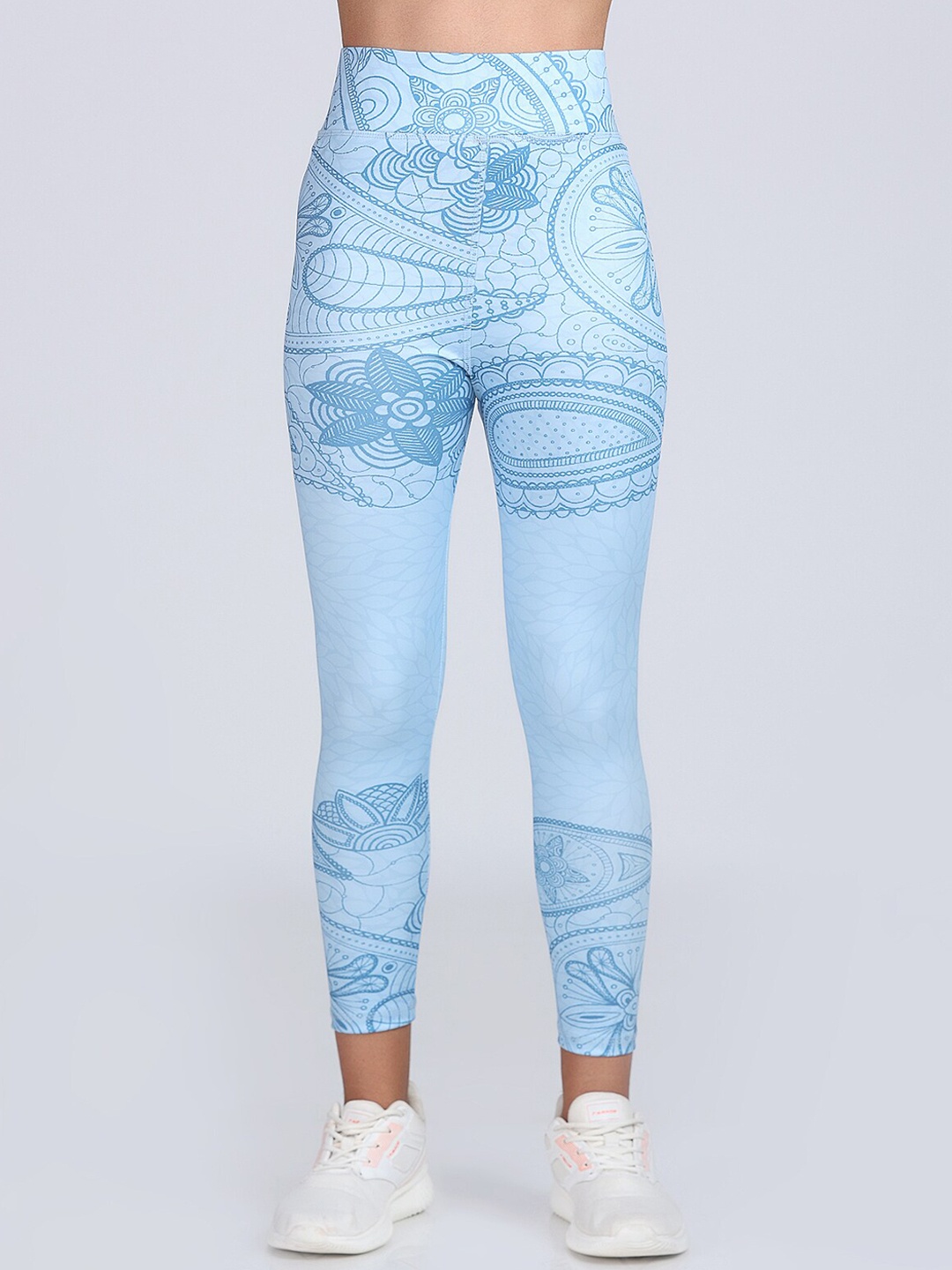 

Apraa & Parma Women Floral Printed Cropped Training Tights, Blue