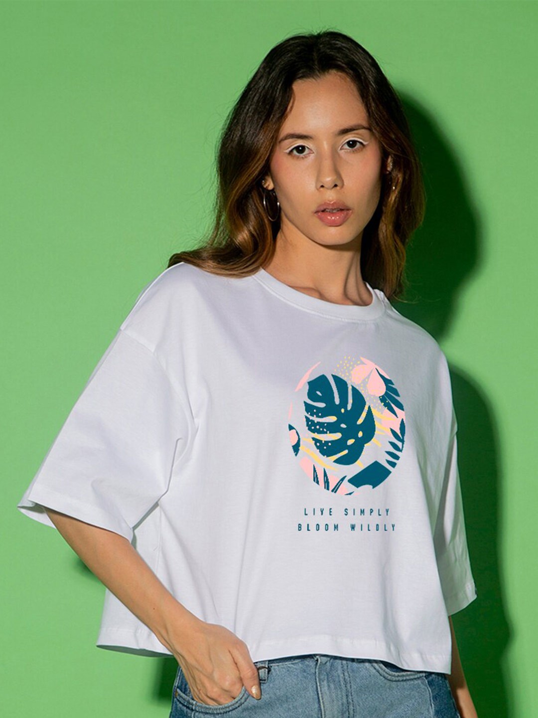 

Bewakoof White Tropical Printed Drop-Shoulder Sleeves Pure Cotton Oversized Crop T-Shirt