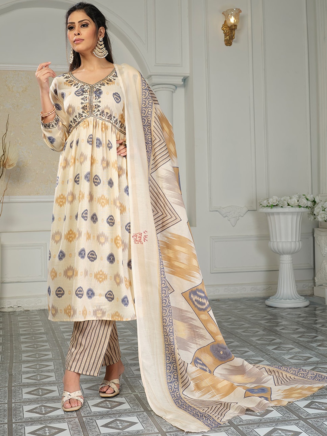 

KALINI Ethnic Motifs Printed Kurta & Patiala With Dupatta, Beige