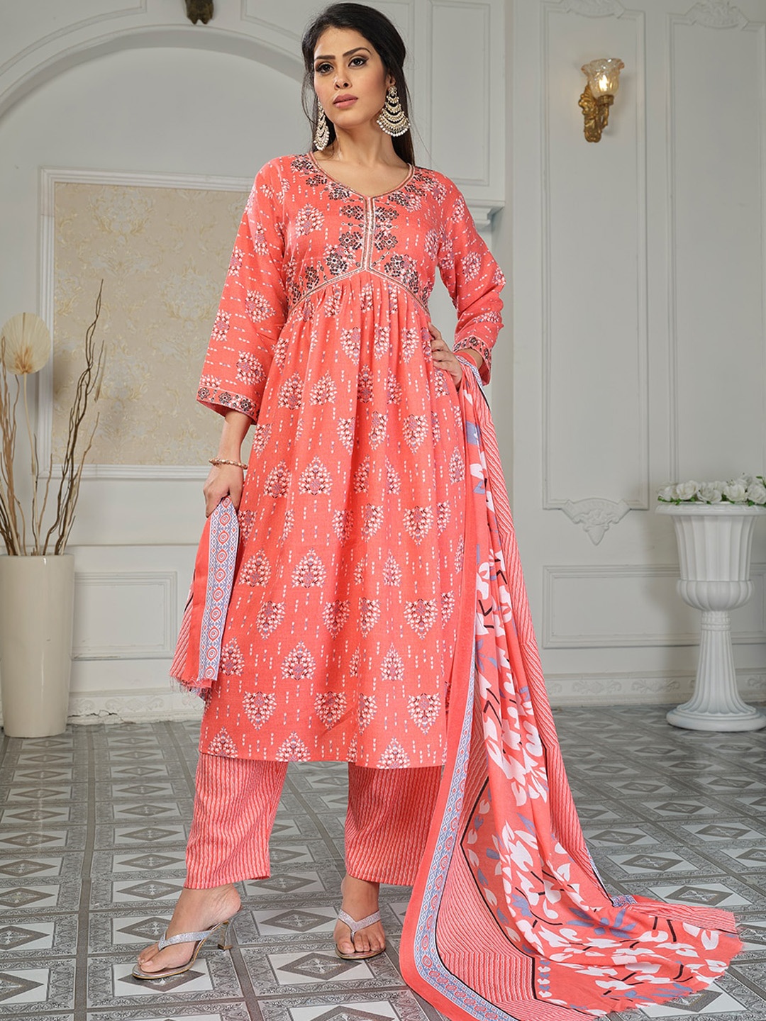 

KALINI Ethnic Motifs Printed Kurta & Patiala With Dupatta, Pink