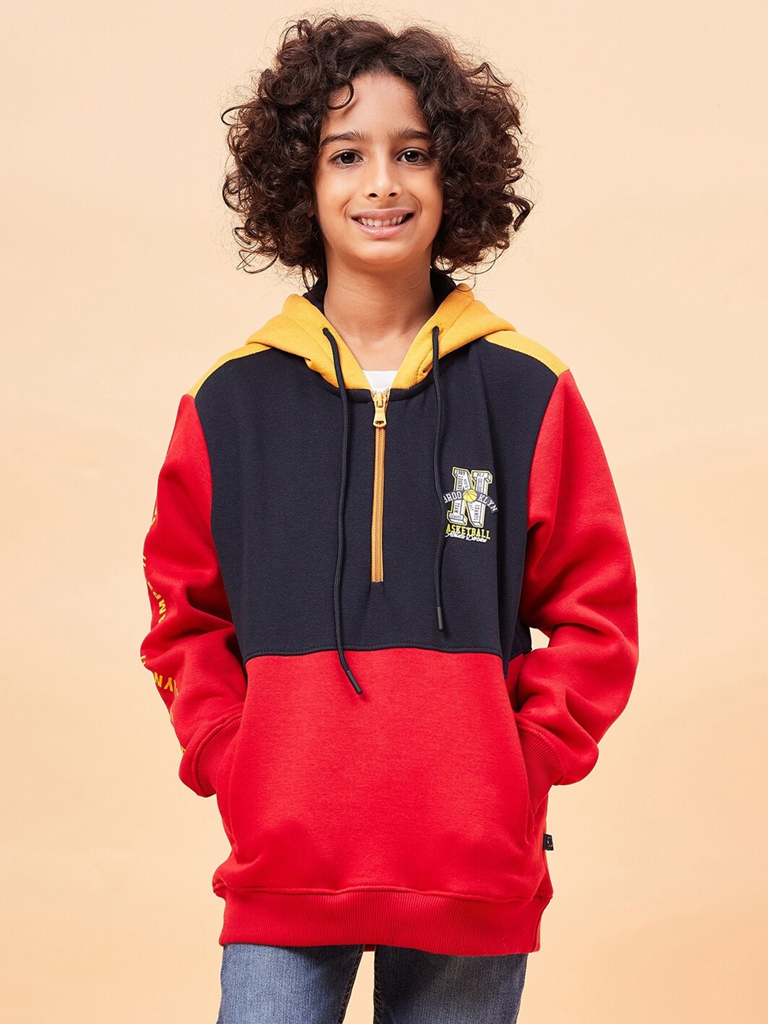 

Ben & Joe Boys Colourblocked Hooded Antimicrobial Fleece Pullover, Red