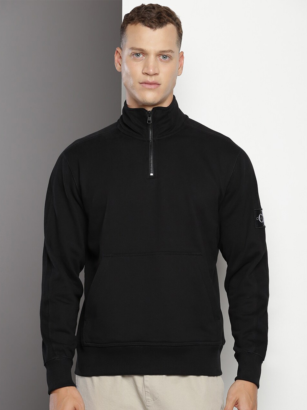 

Calvin Klein Jeans Mock Neck Cotton Pullover Sweatshirt, Black