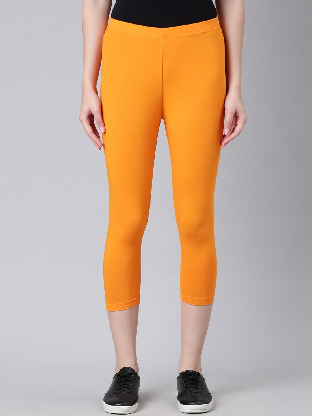 

DIXCY SCOTT Slimz Mid-Rise Three-Fourth Length Leggings, Orange