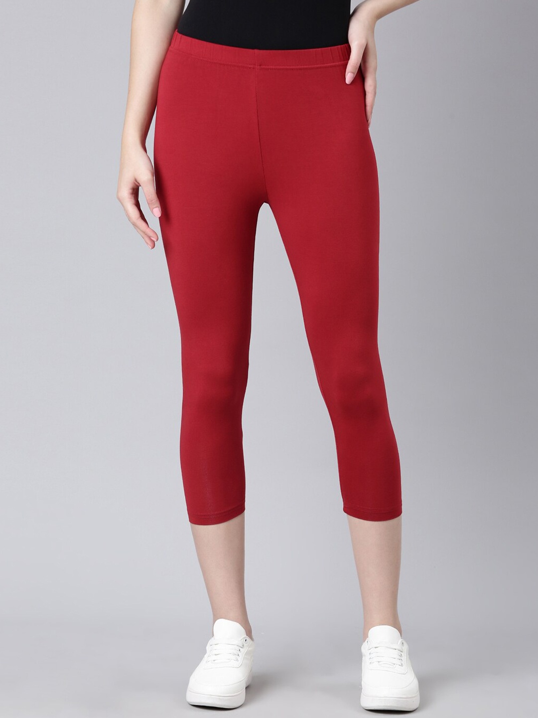 

DIXCY SCOTT Slimz Mid-Rise Three-Fourth Length Leggings, Red