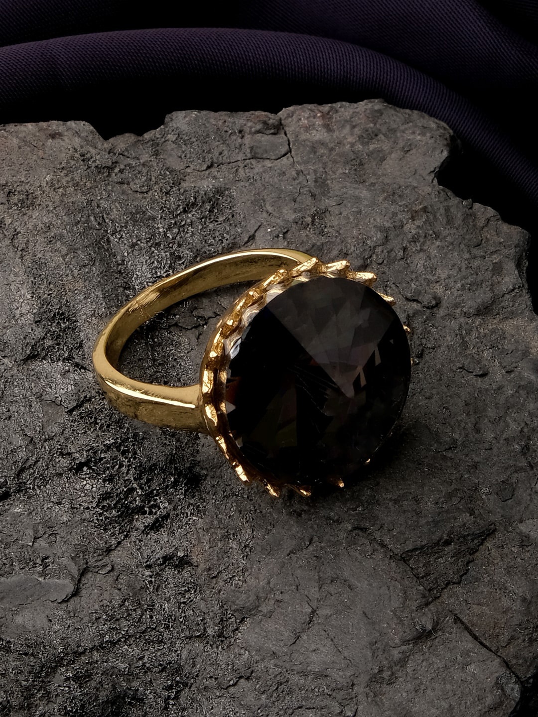 

XPNSV Gold Plated Quartz Studded Finger Ring