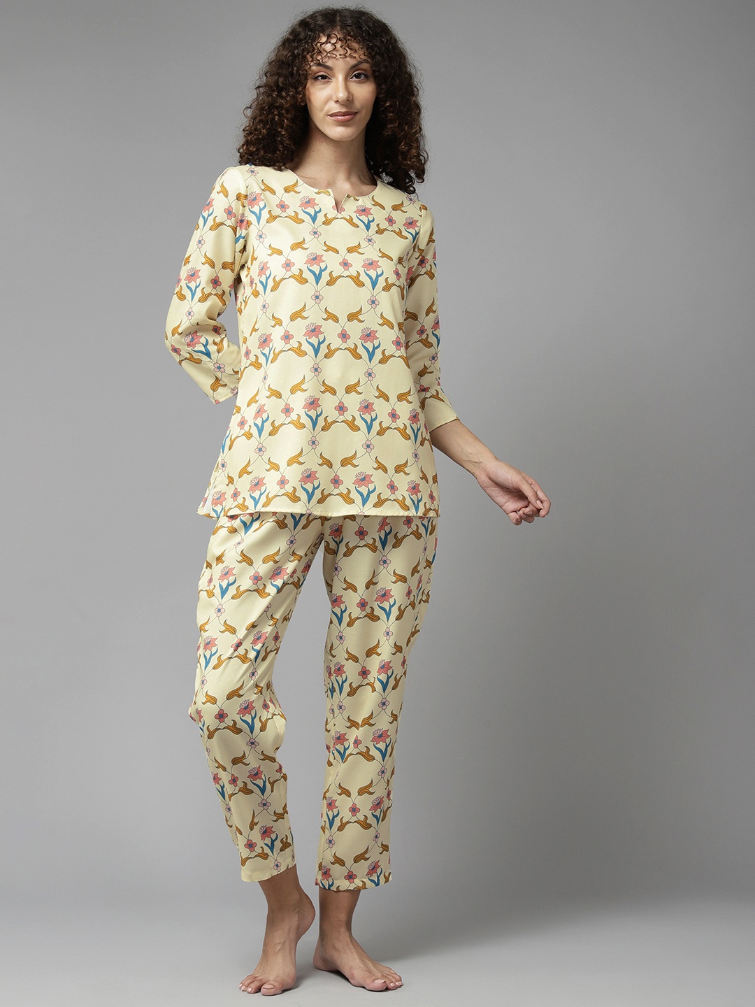 

Prakrti Floral Printed Night Suit, Yellow