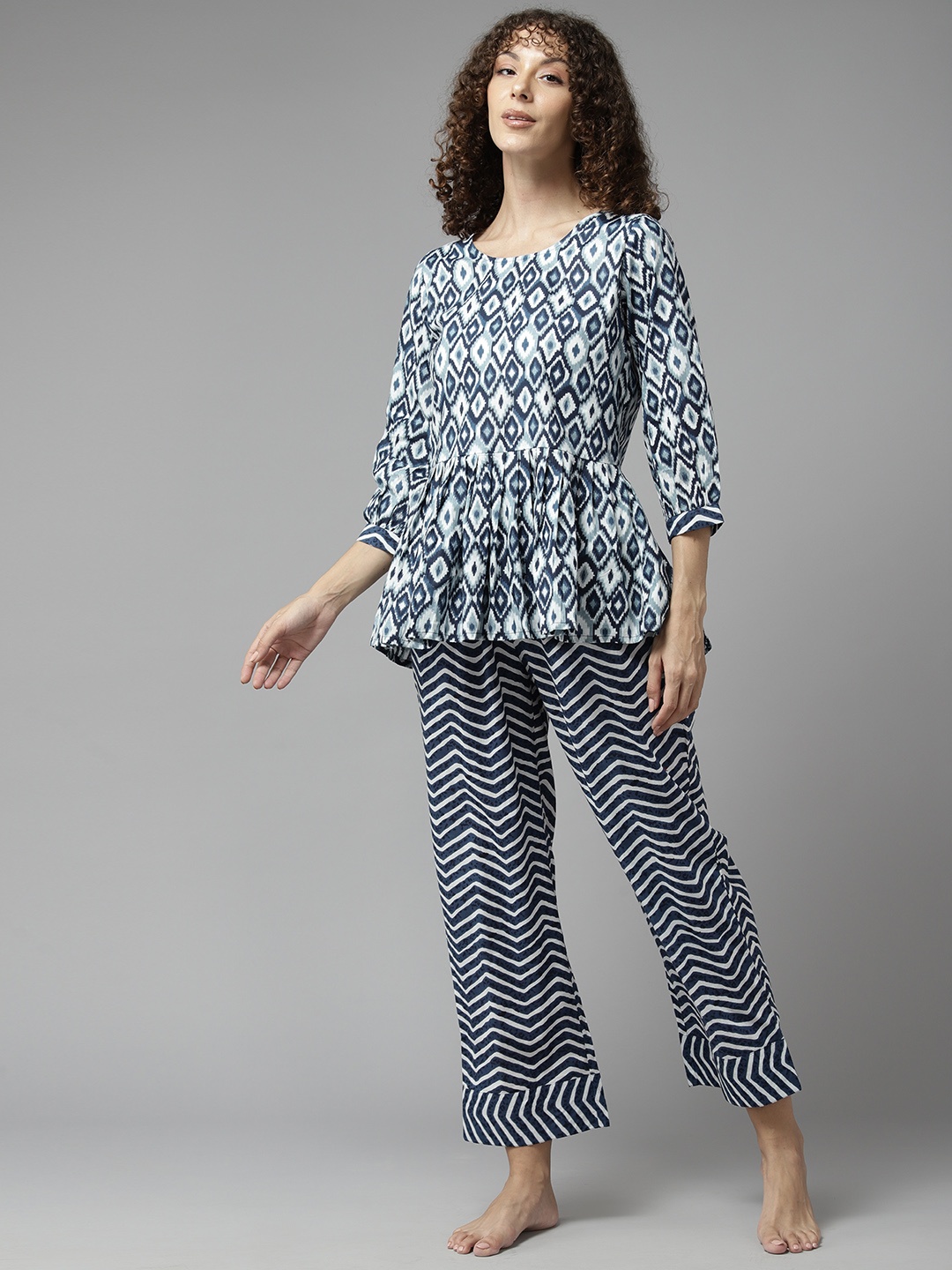 

Prakrti Geometric Printed Pure Cotton Night Suit, Navy blue