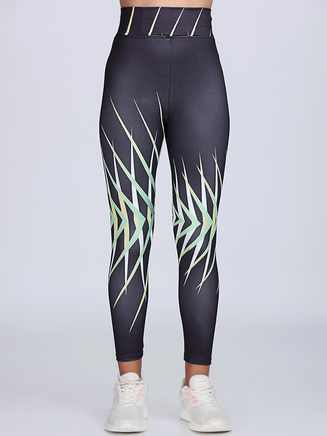 

Apraa & Parma Women Printed Dry-Fit High-Rise Cropped Yoga Tights, Black