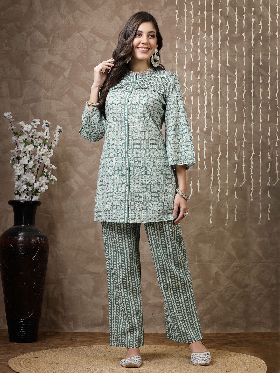 

Nayam By Lakshita Women Printed Cotton Tunic with Palazzos, Green