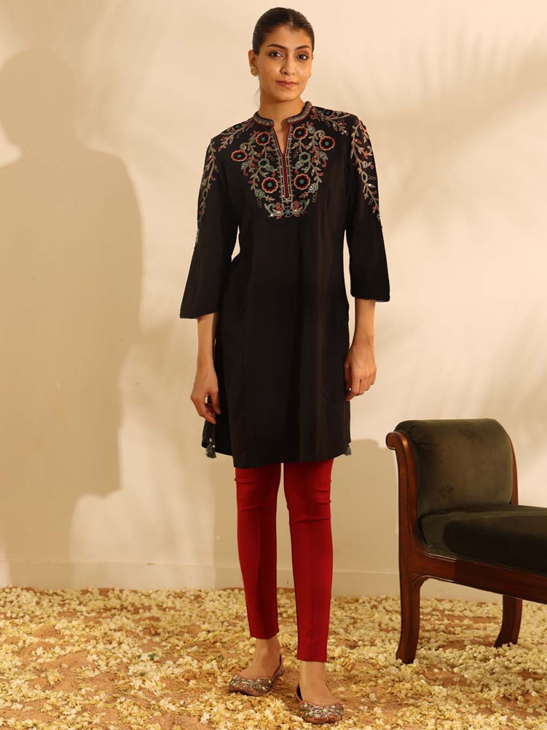 

Lakshita Floral Yoke Design Thread Work Flared Sleeves Kurta, Black