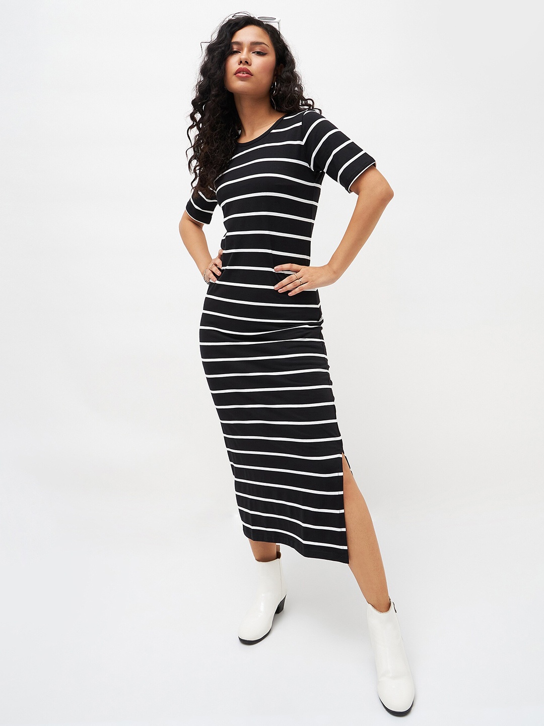 

SASSAFRAS Black Striped Maxi Dress