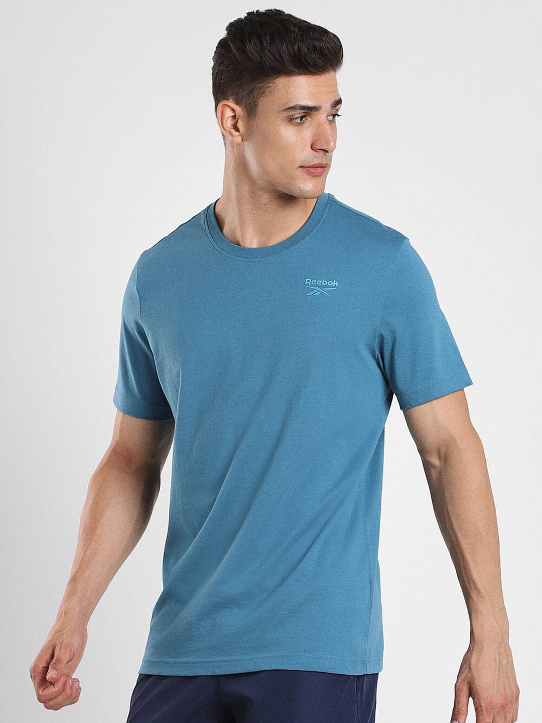 

Reebok Chest Logo-Printed Slim-Fit Pure-CottonT-Shirt, Blue