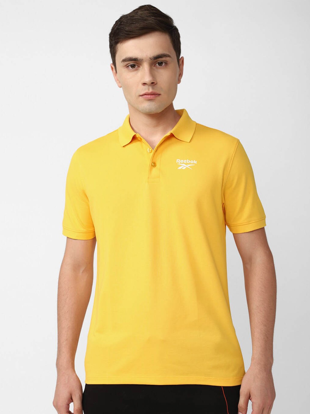 

Reebok Training Slim-Fit T-Shirts, Yellow