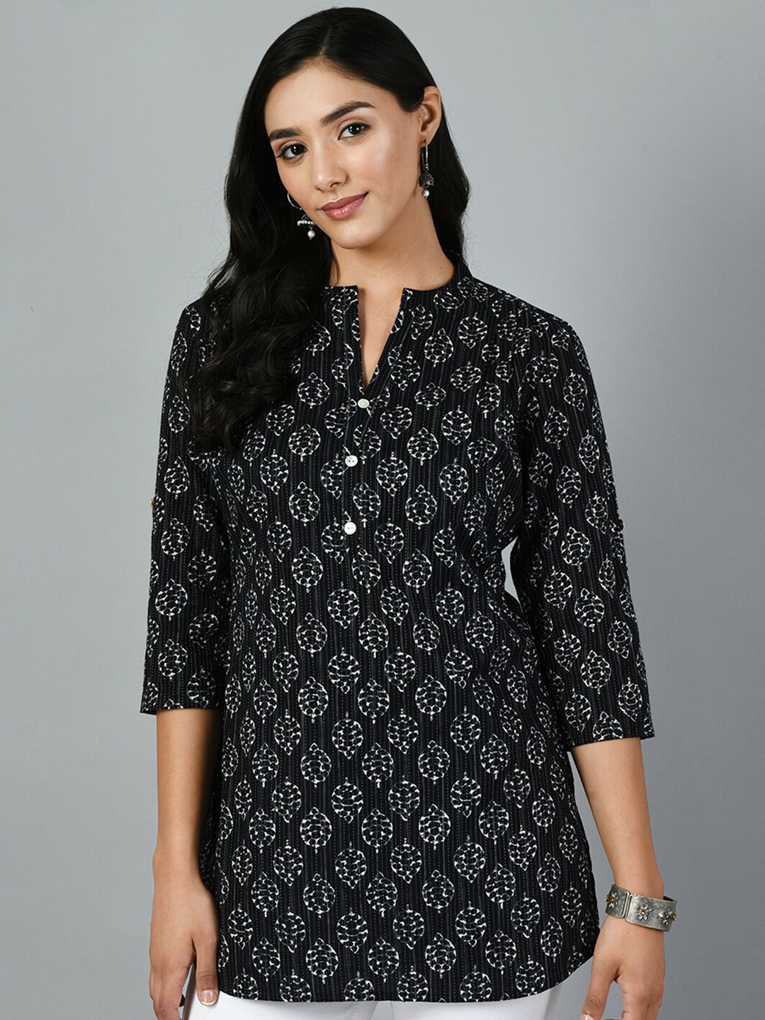 

MEESAN Ethnic Motifs Printed Pure Cotton Kurti, Black