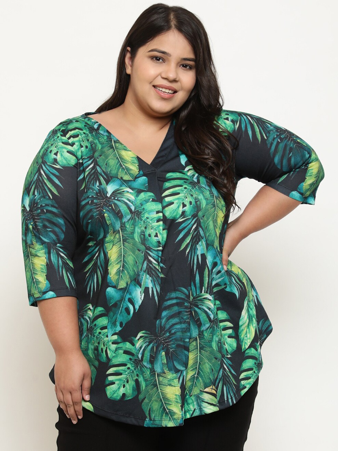 

Amydus Plus Size Tropical Printed Top, Black