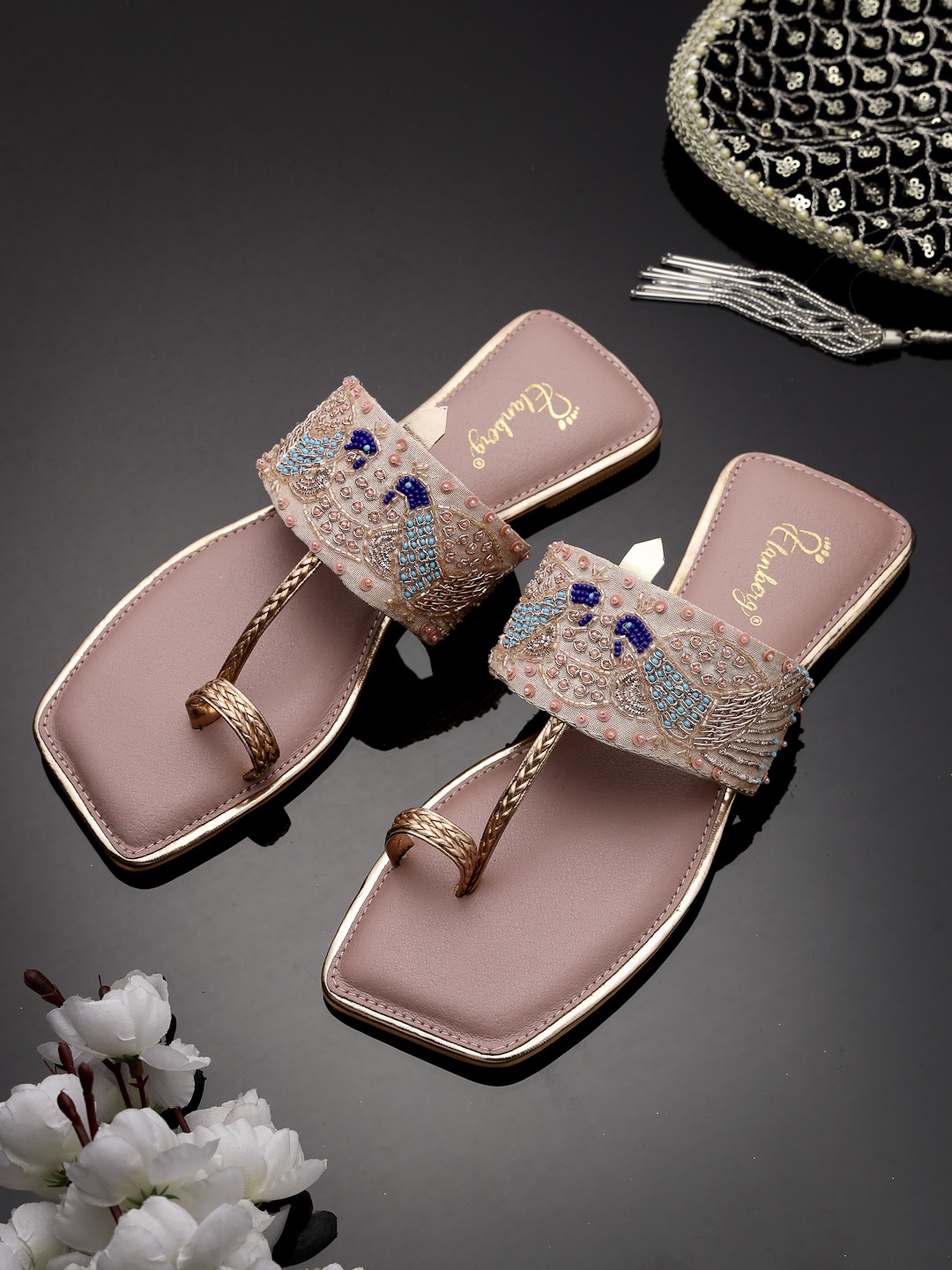 

ELANBERG Ethnic Embellished One Toe Flats, Pink