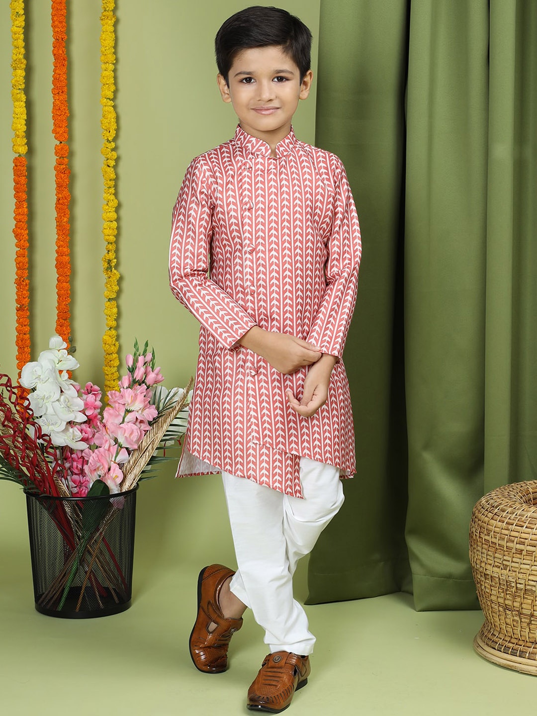 

TABARD Boys Geometric Printed Regular Pure Cotton Kurta with Pyjamas, Red