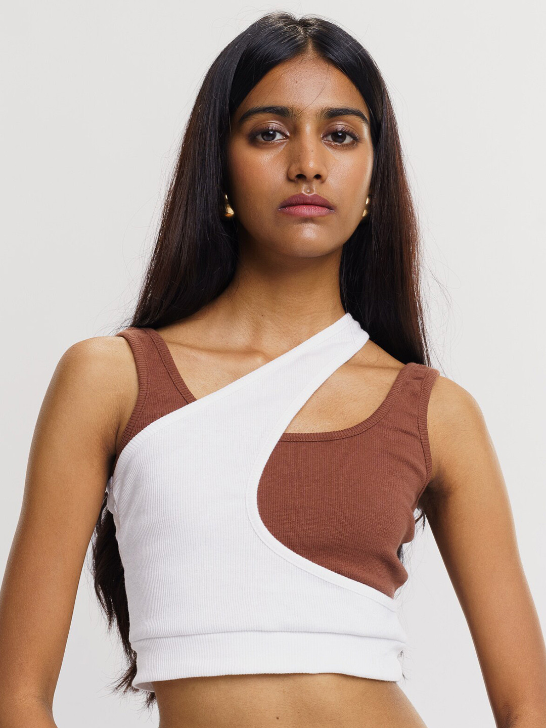 

FREAKINS Sleeveless Ribbed Fitted Crop Top, Na