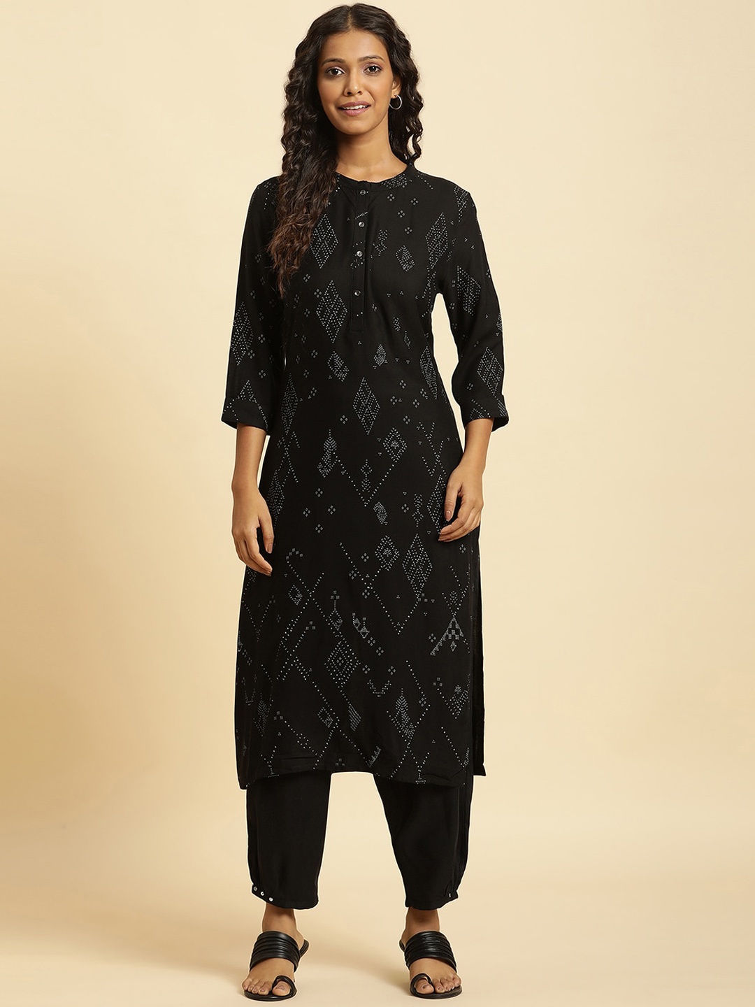 

W Geometric Printed Mandarin Collar Straight Kurta, Black