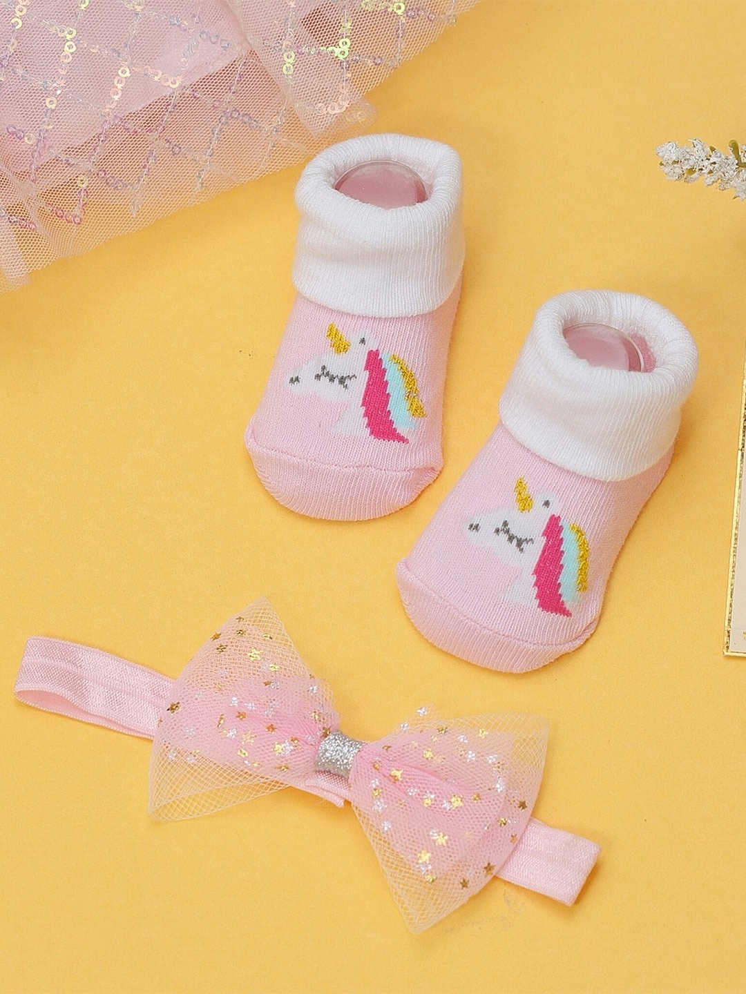 

Yellow Bee Girls Unicorn Print Socks & Bow Headband, Pink