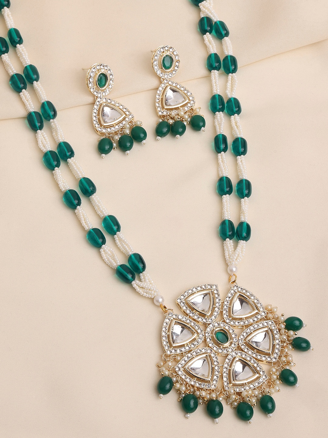 

OOMPH Kundan Studded Jadau Jewellery Set, Green