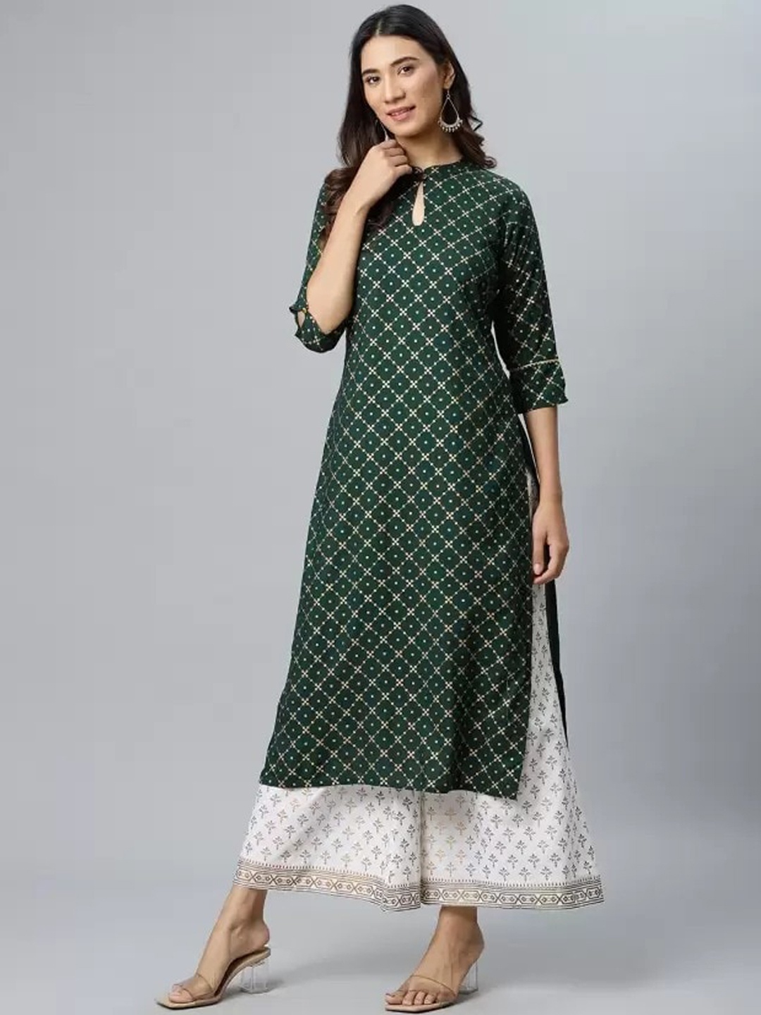 

SAK JAIPUR Ethnic Motifs Printed Keyhole Neck Gotta Patti Regular Kurta With Palazzos, Green