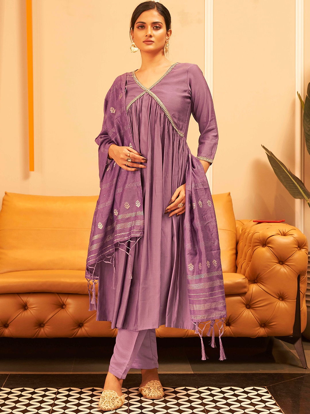 

Tikhi Imli Yoke Design Empire Gotta Patti Kurta With Trousers & Dupatta, Lavender