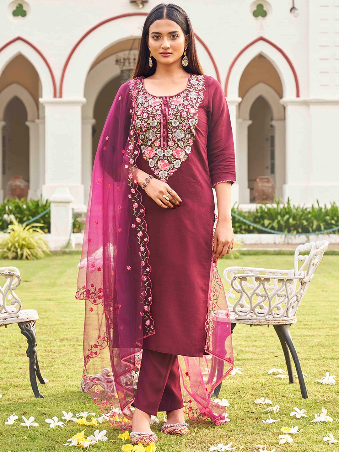 

Tikhi Imli Floral Yoke Design Thread Work Kurta With Trousers & Dupatta, Burgundy
