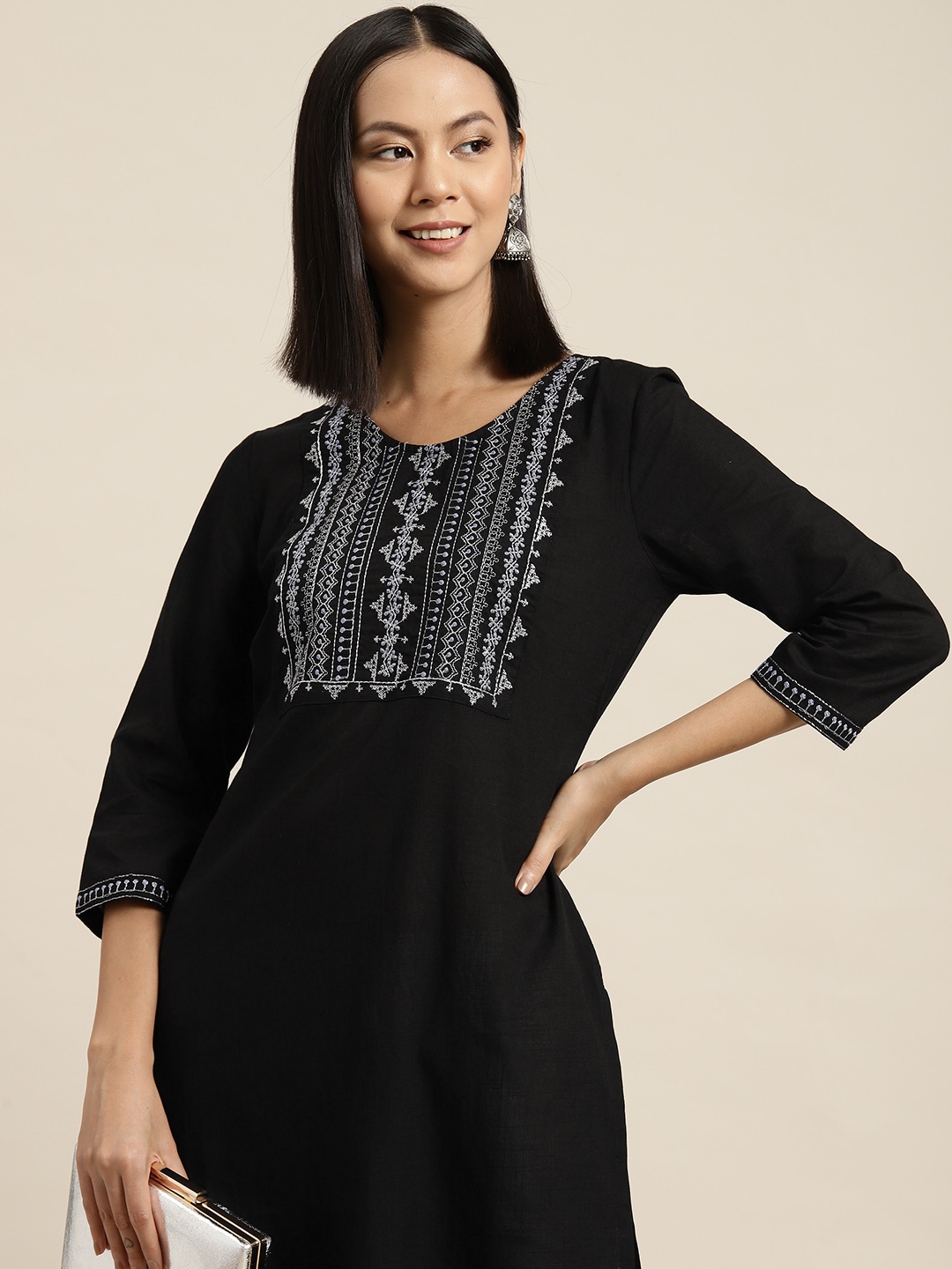 

HERE&NOW Women Yoke Design Thread Work Kurta, Black