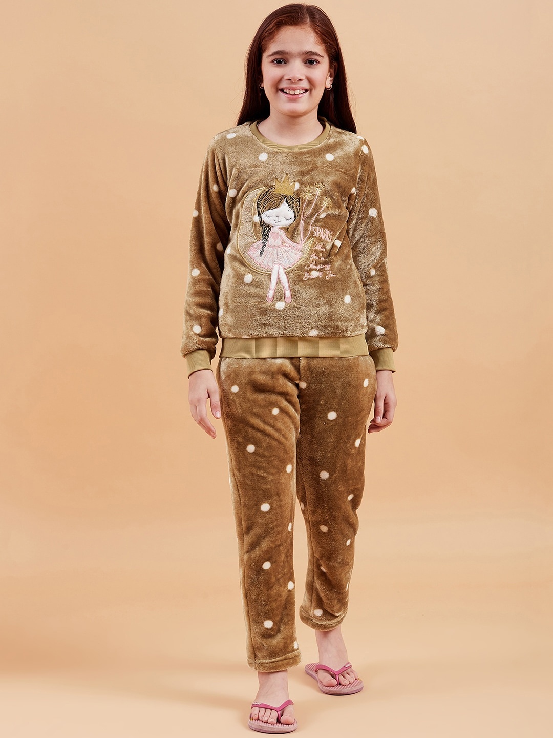 

Ben & Joe Girls Printed T-Shirt And Trousers, Brown