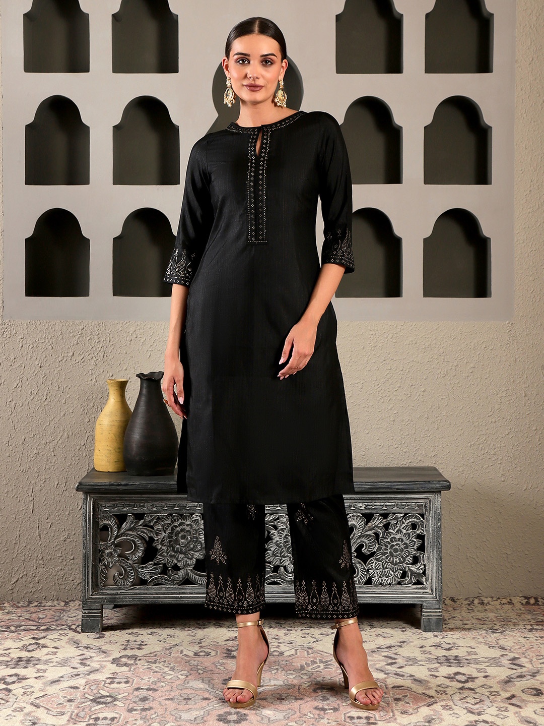 

W Solid Silk Kurta With Straight Pant, Black