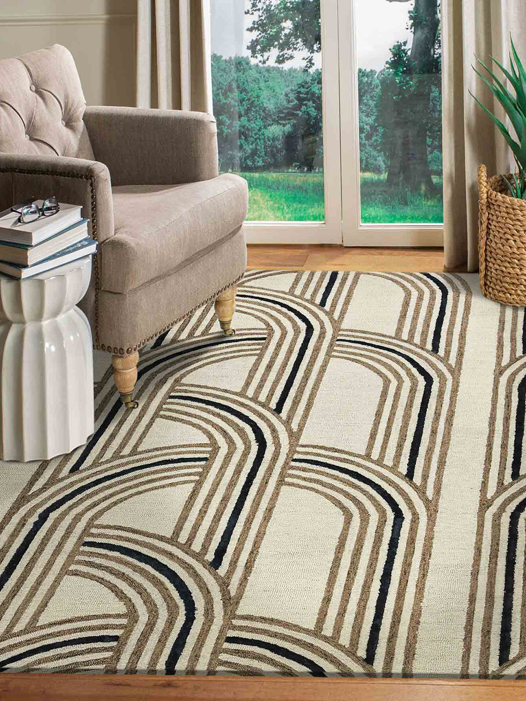 

saraswatii global Cream-Colored & Brown Geometric-Printed Hand Tufted Rectangular Carpet