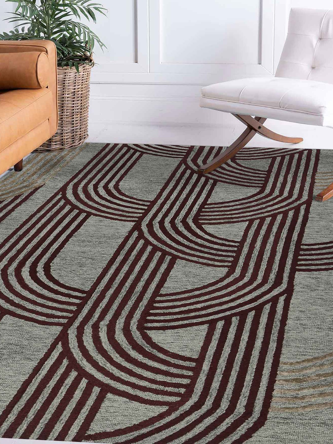 

saraswatii global Grey & Brown Geometric-Printed Hand Tufted Rectangular Carpet