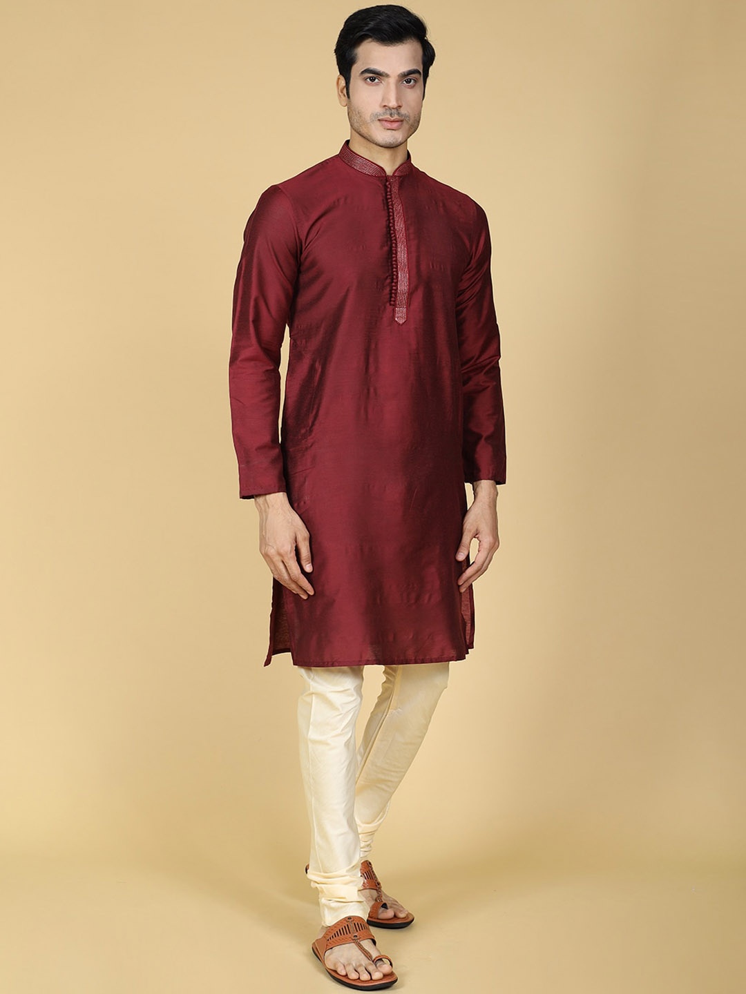 

Sultan The King Of Kurta Regular Kurta With Churidar, Maroon
