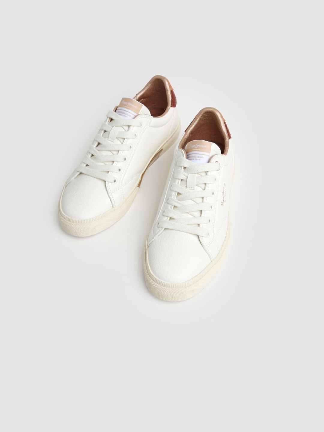 

Pepe Jeans Women Kenton Class Textured Comfort Insole Basics Sneakers, White
