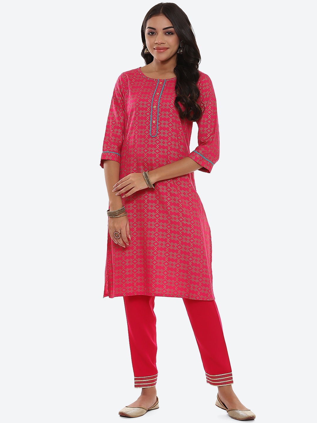 

2Bme Geometric Printed Round Neck Sequinned Straight Kurta, Fuchsia