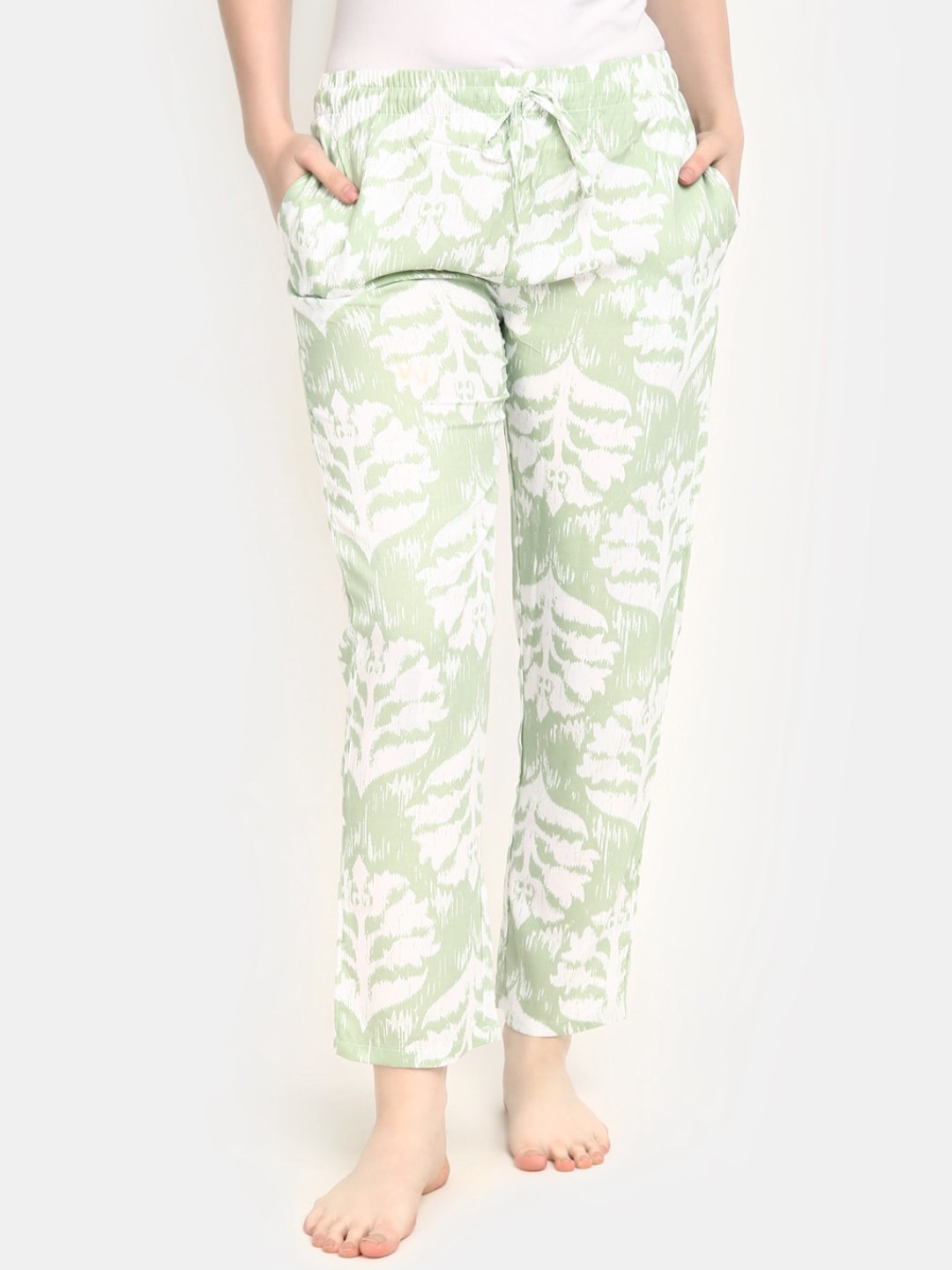

V-Mart Ethnic Motifs Printed Mid-Rise Lounge Pants, Green