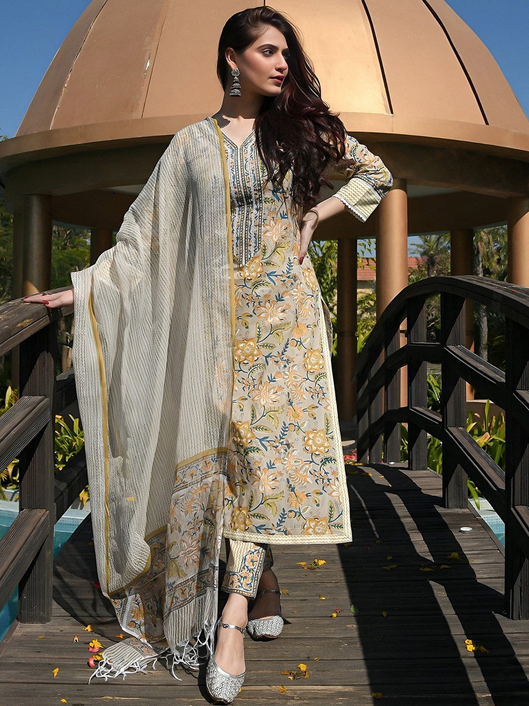 

KALINI Floral Printed Regular Kurta with Trousers & Dupatta, Cream