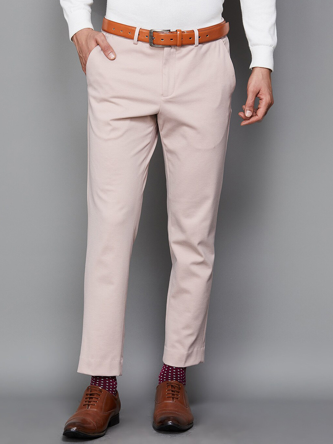 

CODE by Lifestyle Men Slim Fit Mid-Rise Formal Trousers, Pink