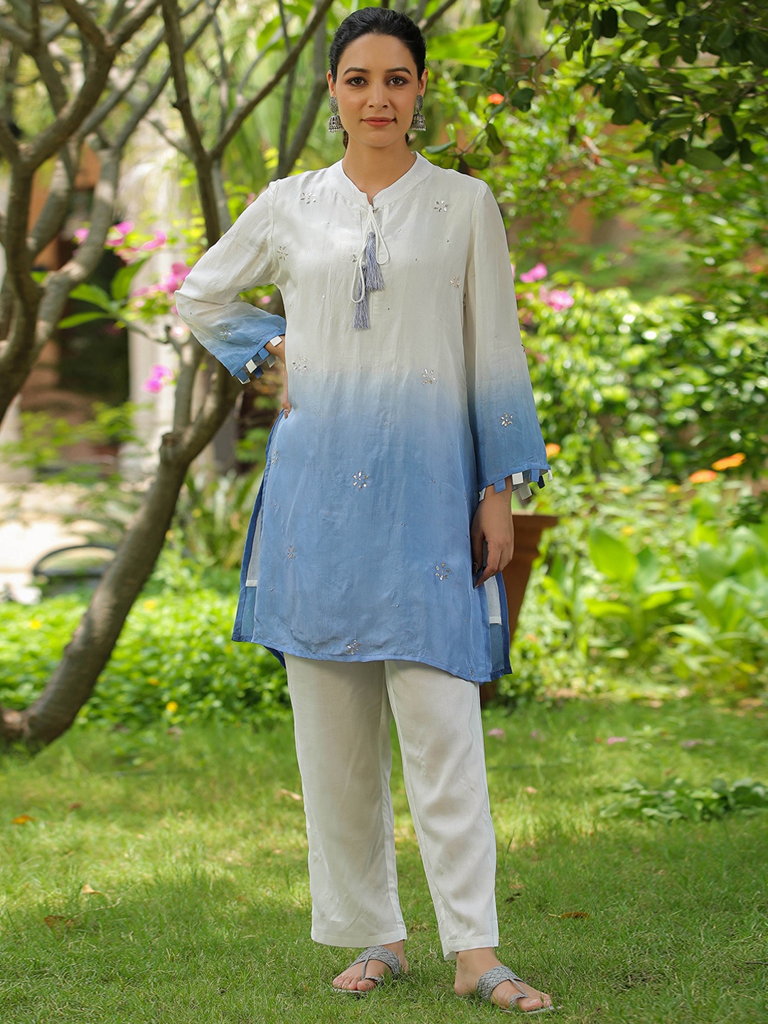 

Rangeelo Ombre Printed Mirror Work Kurta With Trousers, White