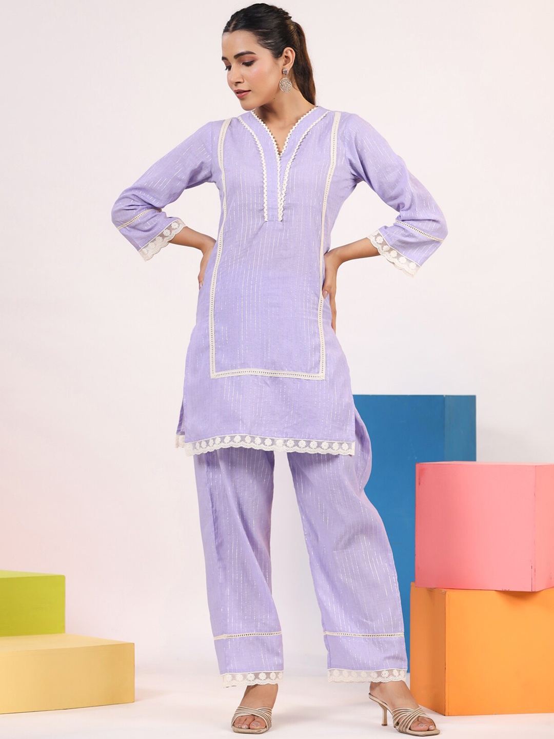 

Rangeelo Printed V-Neck Three-Quarter Sleeves Kurta Set, Lavender