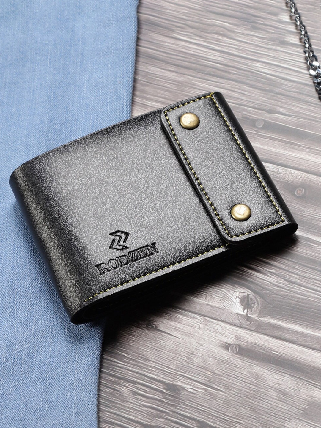 

Rodzen Two Fold Wallet With Brand Logo, Black