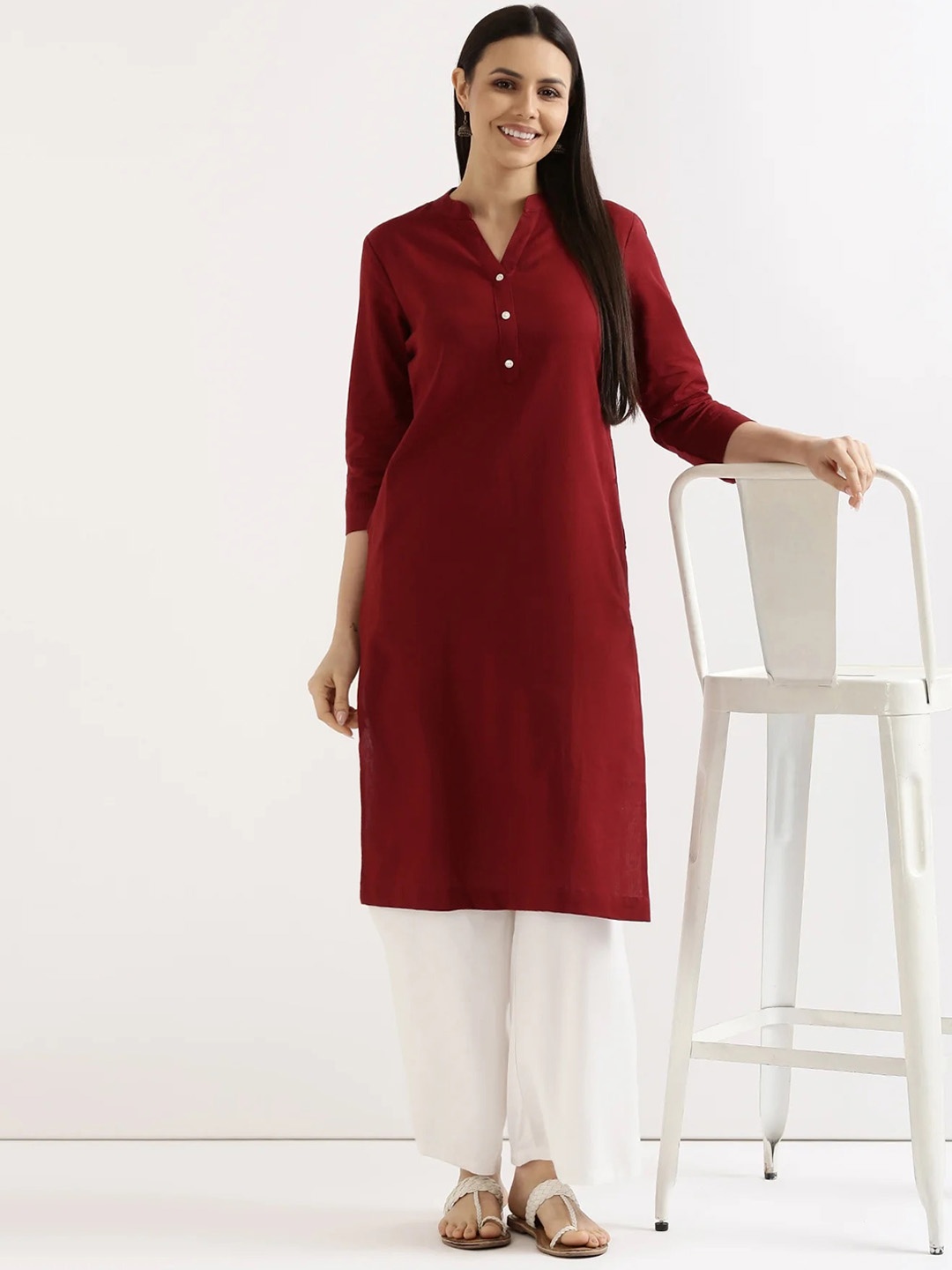 

AAYUMI Mandarin Collar Straight Kurta, Maroon