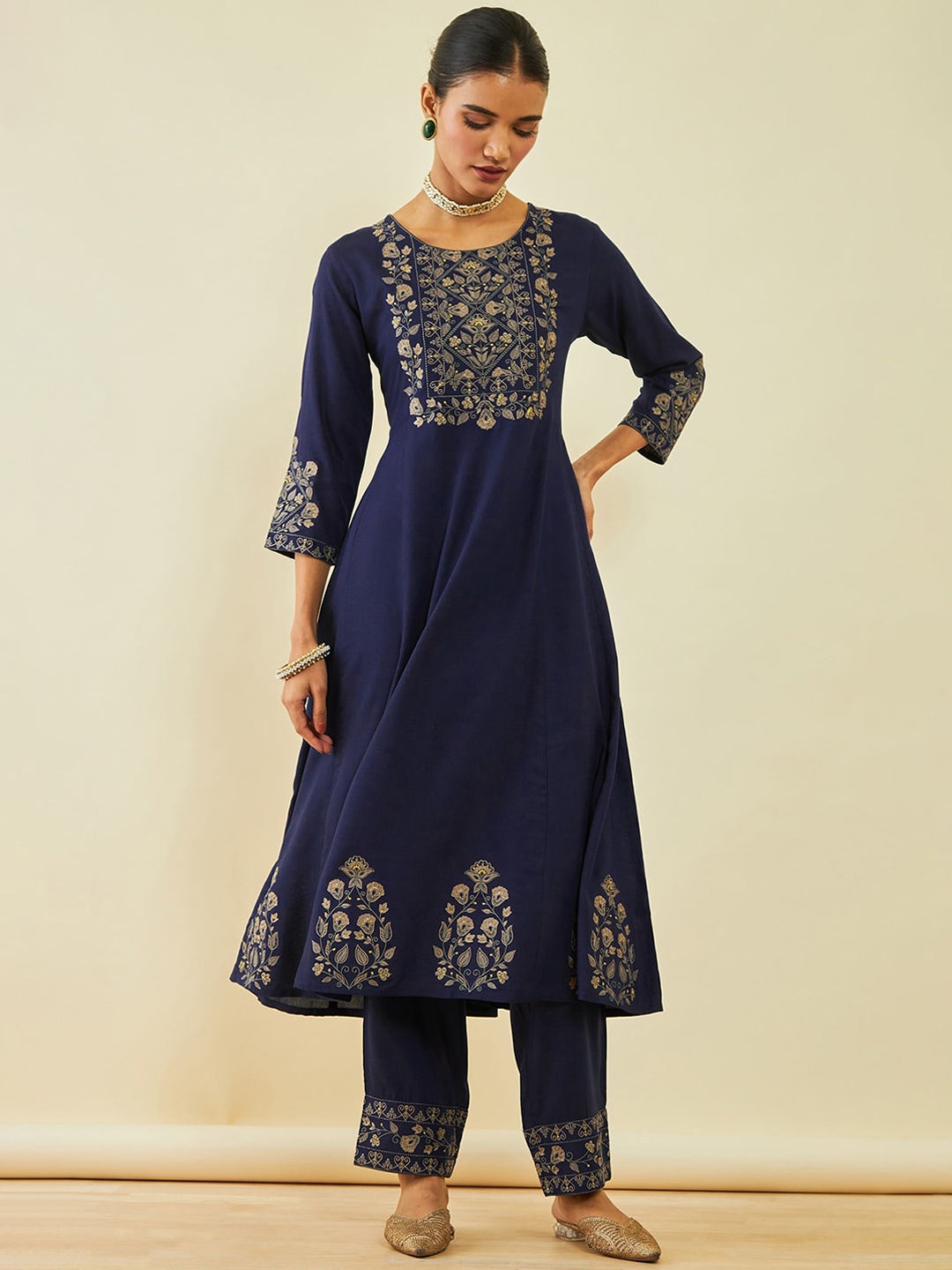 

Soch Floral Embroidered Anarkali Kurta With Trousers, Navy blue