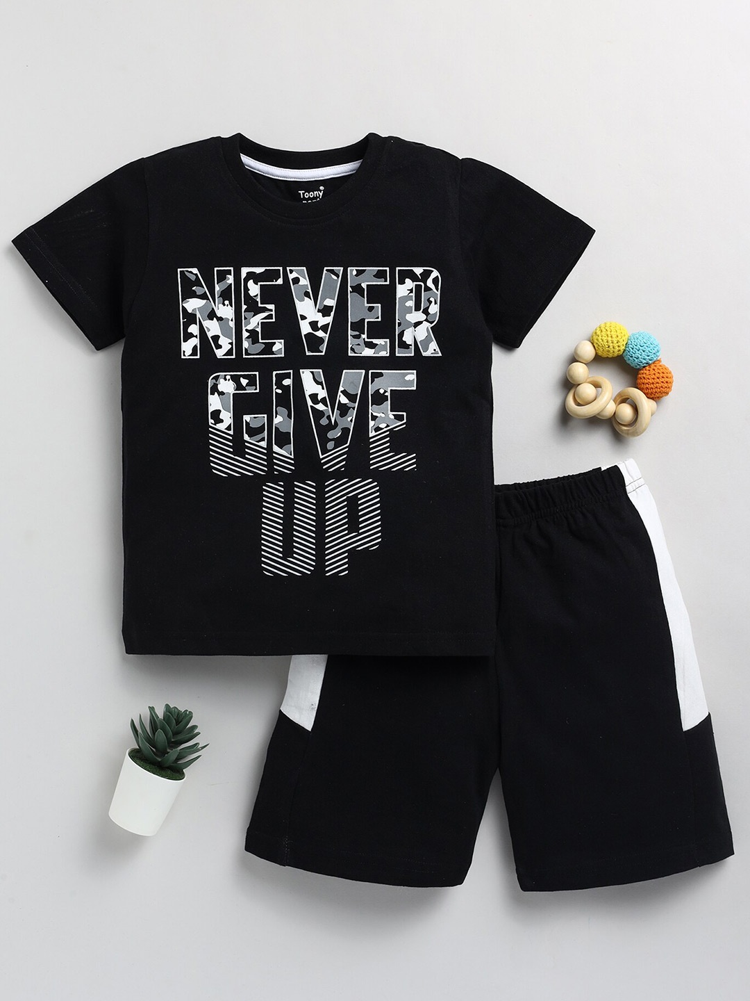 

Toonyport Boys Typography Printed T-Shirt With Shorts, Black
