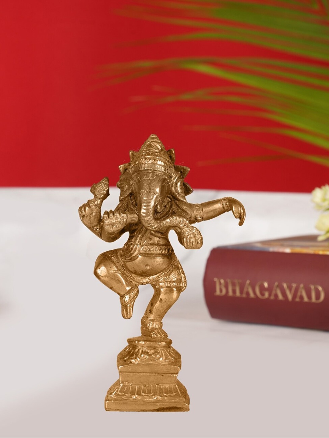 

ecofynd Gold-Toned Textured Lord Ganesha Idol Showpiece