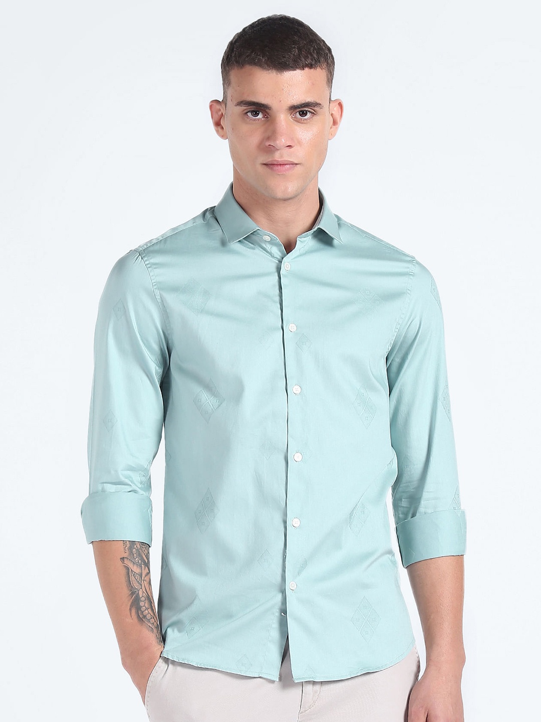 

Flying Machine Abstract Printed Cutaway Collar Casual Shirt, Blue